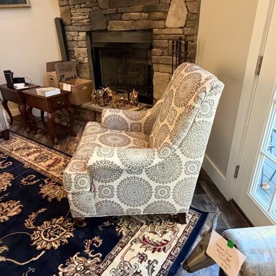 Craftmaster Furniture Medallion Patterned Armchair (LR-RG)