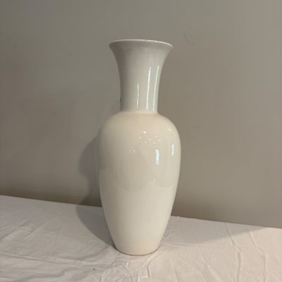 Floral & Butterfly Ceramic Vase (UD-MG)