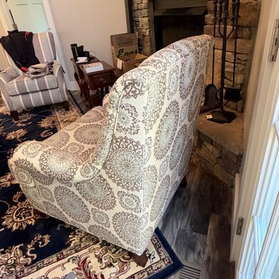 Craftmaster Furniture Medallion Patterned Armchair (LR-RG)