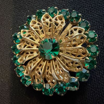 Vintage Costume Jewelry Collection incl. Rhinestones & Pearls Plus More (K-RG)