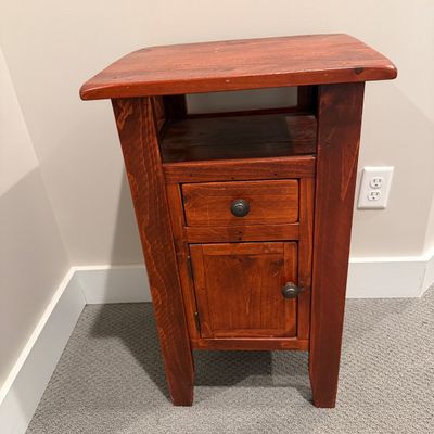 Rustic Wood Nightstand (BB-MG)
