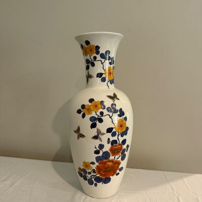 Floral & Butterfly Ceramic Vase (UD-MG)