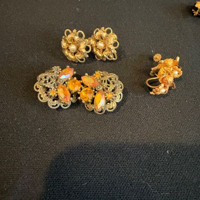 Vintage Costume Jewelry Collection incl. Rhinestones & Pearls Plus More (K-RG)