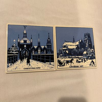 Delft Ceramic Christmas Tiles & Delft Style 835 Necklace (BLR-MG)