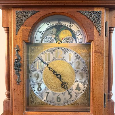 Emperor Clock Company Grandfather Clock (LR-MG)