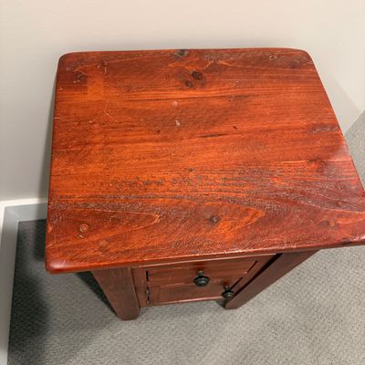 Rustic Wood Nightstand (BB-MG)