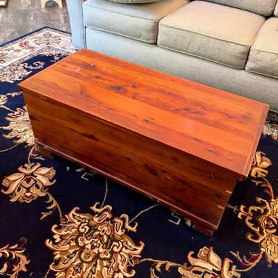 Cedar Lined Hope Chest Trunk (LR-RG)