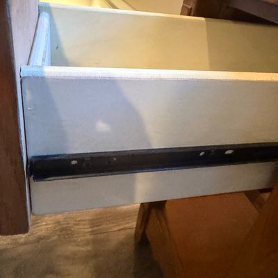 Mission Style Wooden End Table (K-MG)