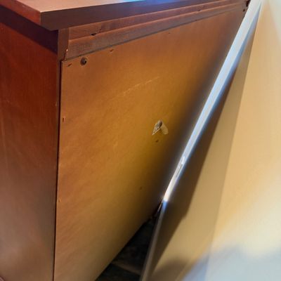 Vaughan-Bassett Cherry Finish 5-Drawer Chest of Drawers (PB-MG)
