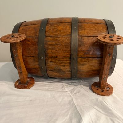Wooden Barrel on Wheels (UD-MG)