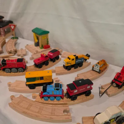 Thomas & Friends Wooden Railway Train Track & More (G-JS)