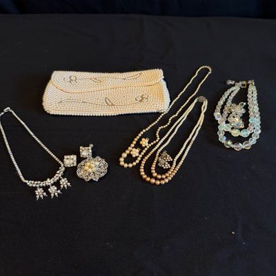 Vintage Costume Jewelry Collection incl. Rhinestones & Pearls Plus More (K-RG)