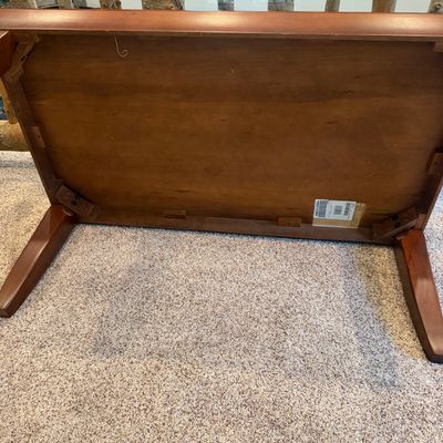 Ashley Furniture Coffee Table (UD-MG)