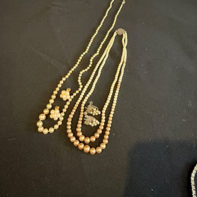 Vintage Costume Jewelry Collection incl. Rhinestones & Pearls Plus More (K-RG)