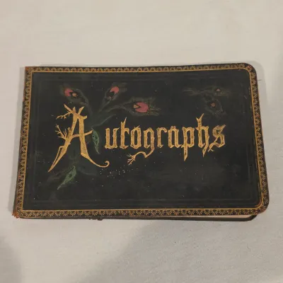 Vintage Photo Albums & Antique Photographs (G-JS)