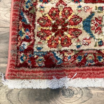 Safavieh Kashan Area Rug 5’ 1” x 7’ 5” (LR-MG)