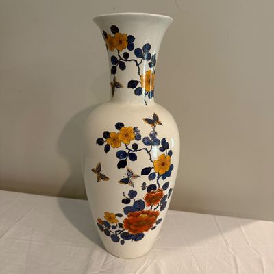 Floral & Butterfly Ceramic Vase (UD-MG)
