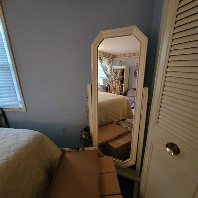 Sale Photo Thumbnail #114