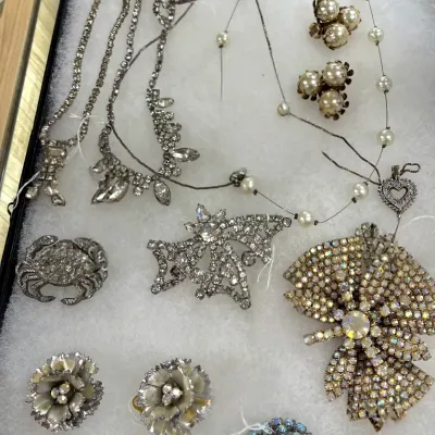 Sale Photo Thumbnail #410