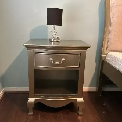 Nightstand & Lamp