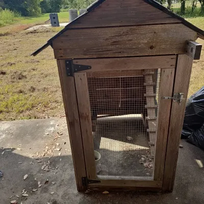 Chicken Coop with Wheels