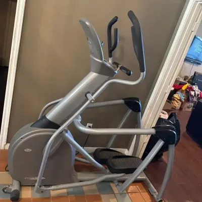 Vision Fitness Deluxe Elliptical Trainer S7100