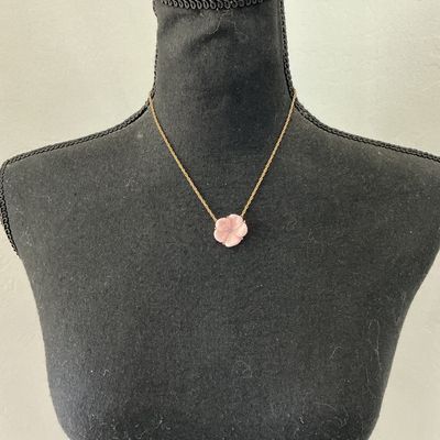 Vintage Avon Gold-Tone Carved Pink Flower Pendant Necklace
