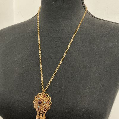 Vintage Gold-Tone Filigree Pendant Necklace with Faux Cabochon & Rhinestones