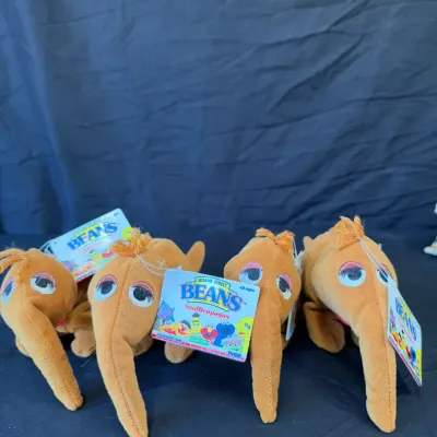 Lot of 4 Vintage 1997 Tyco Sesame Street Beans Snuffleupagus Plush NWT Rare 
