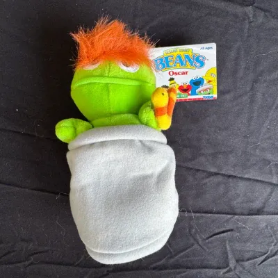 Vintage 1997 Tyco Sesame Street Beans Oscar the Grouch Plush Beanbag