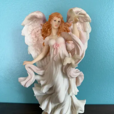 1996 Seraphim Classics "Vanessa - Heavenly Maiden" Angel Figurine #76600 - Limited Edition 