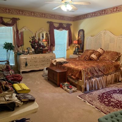 Sale Photo Thumbnail #563