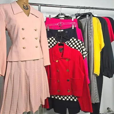 Vintage Silk/Wool Emmanuelle Khanh, Classiques Entier & More Apparel (M-L)