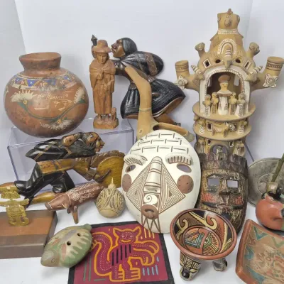 Central & South American Ceramic & Wood Decor 