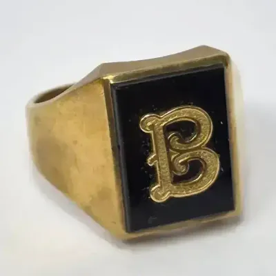 10K Gold Signet Ring, Size 11.75