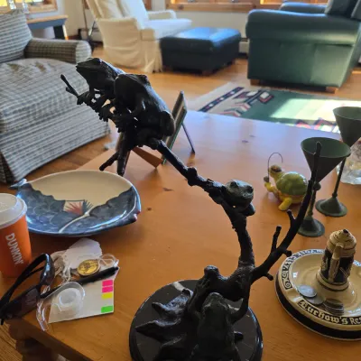 Sale Photo Thumbnail #184: Frog Sculpture