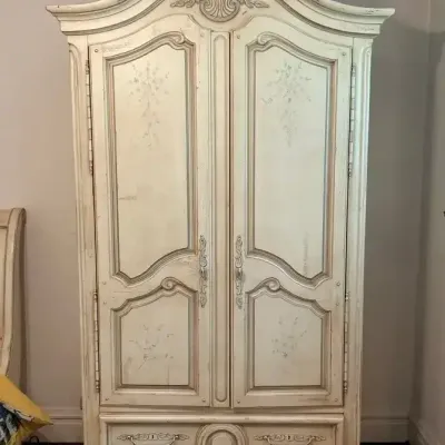 Thomasville Cream Shabby Chic Armoire-Style Dresser