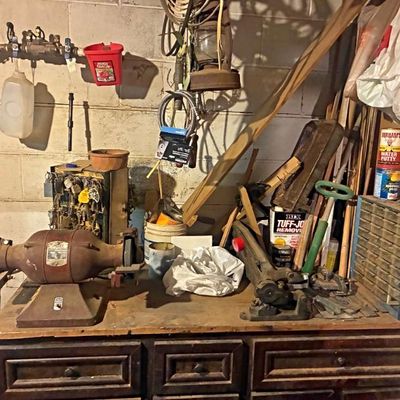 Estate sale photo