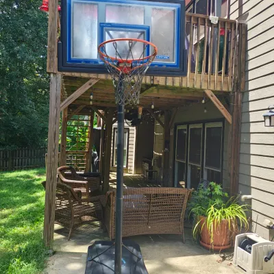 Basketball hoop