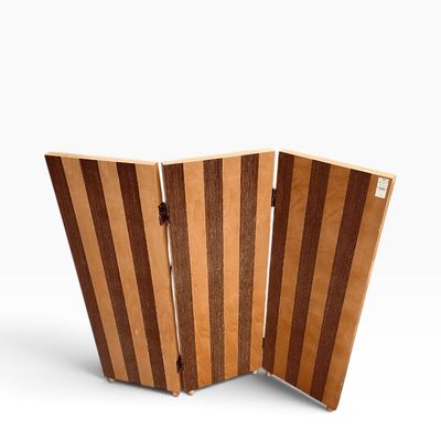 Three-panel tabletop wooden room divider screen featuring dark brown and natural wood vertical stripes.