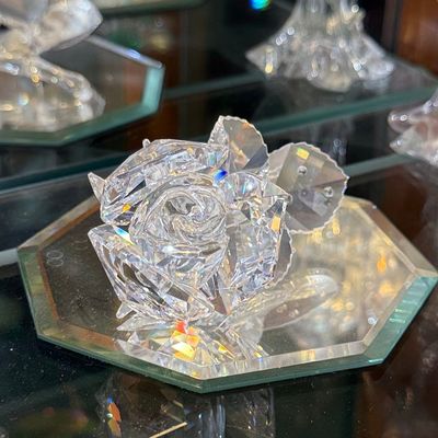 Sale Photo Thumbnail #664: Swarovski Crystal Rose Blossom Figurine (890289)