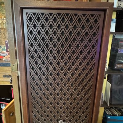 Sale Photo Thumbnail #39: Pair of Vintage Sansui SP-2000 Speaker Systems