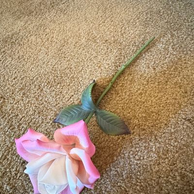 Sale Photo Thumbnail #678: Artificial Rose Stem