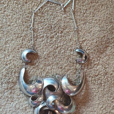 Sale Photo Thumbnail #774: Mid-Century Modernist Crescent Link Statement Necklace