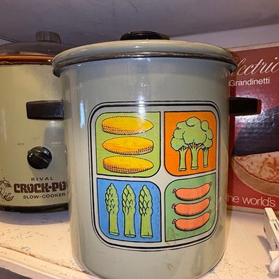 Sale Photo Thumbnail #802: Vintage 1970s Enamelware Vegetable Print Multi-Purpose Steamer Pot
