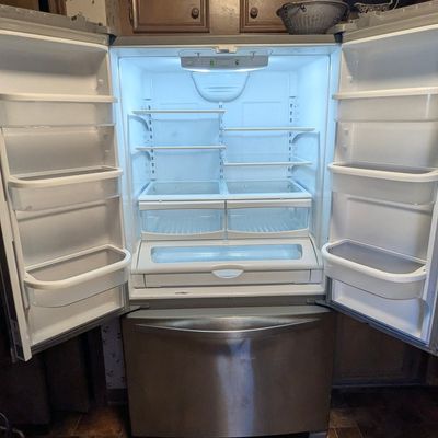 Sale Photo Thumbnail #5: Whirlpool French Door Refrigerator