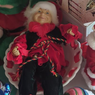 Sale Photo Thumbnail #390: Mark Roberts Christmas Elf Figure
