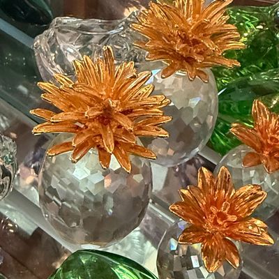 Sale Photo Thumbnail #141: Swarovski Crystal Pineapple Place Card Holders