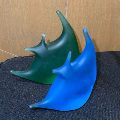 Sale Photo Thumbnail #111: Pair of Murano-Style Satin Glass Manta Ray Sculptures