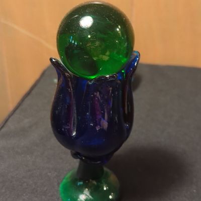 Sale Photo Thumbnail #212: Jaroslav Svoboda Karlov Czech Art Glass Tulip Vase